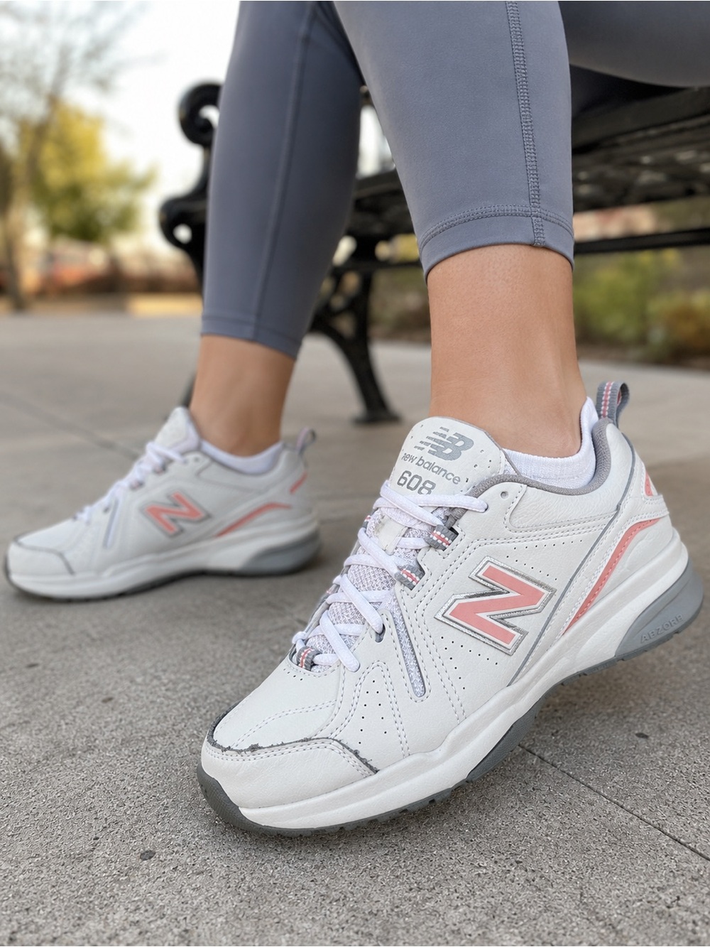 New Balance 608 Women’s 6.5 White Pink Walking Training Shoes Wide